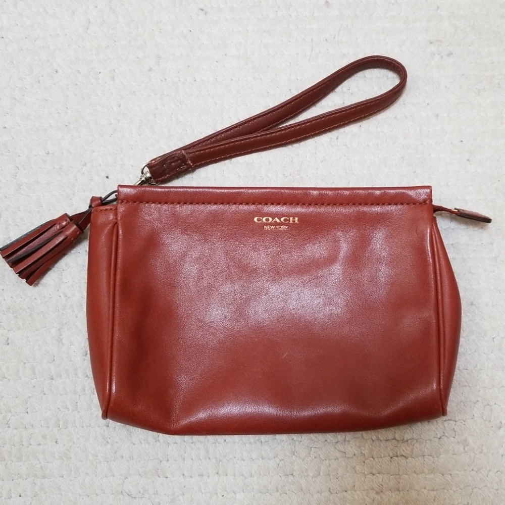 Brown Coach Wristlet Good Condition Pre loved